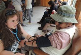 Medicine & Healthcare Volunteer in Bolivia for High School: Medicine & Spanish