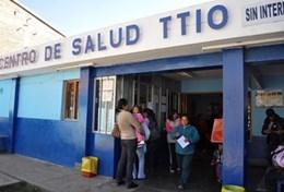 Medicine & Healthcare Patients with their babies arrive at a local clinic in Peru for treatment from professional midwives.
